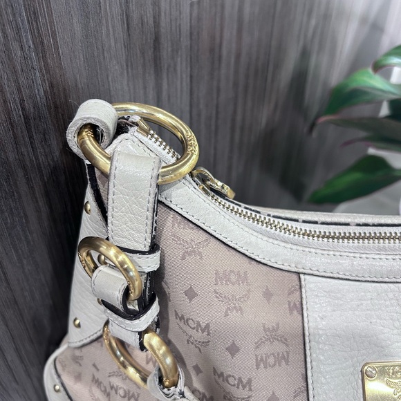 MCM White and Tan Hobo Bag with Monogrammed Design - Picture 7 of 15